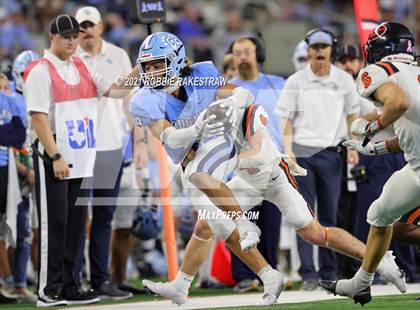 Thumbnail 1 in China Spring vs. Gilmer (UIL Football 4A D2 Finals) photogallery.