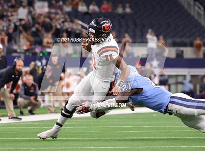 Thumbnail 2 in China Spring vs. Gilmer (UIL Football 4A D2 Finals) photogallery.