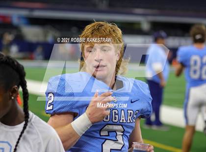 Thumbnail 2 in China Spring vs. Gilmer (UIL Football 4A D2 Finals) photogallery.