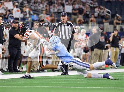 Thumbnail 1 in China Spring vs. Gilmer (UIL Football 4A D2 Finals) photogallery.
