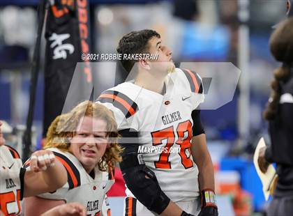 Thumbnail 1 in China Spring vs. Gilmer (UIL Football 4A D2 Finals) photogallery.