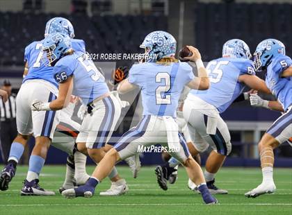 Thumbnail 2 in China Spring vs. Gilmer (UIL Football 4A D2 Finals) photogallery.