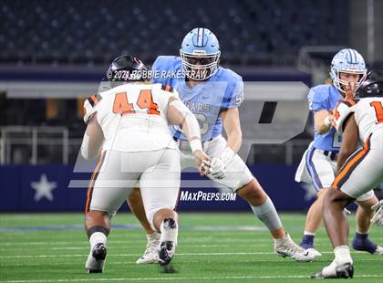 Thumbnail 2 in China Spring vs. Gilmer (UIL Football 4A D2 Finals) photogallery.