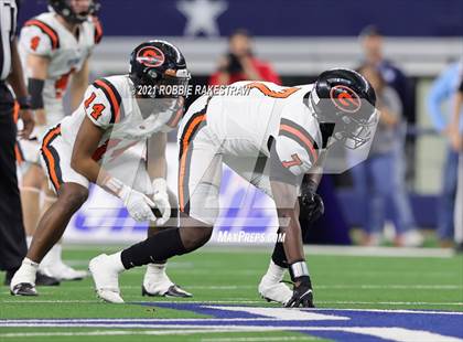 Thumbnail 3 in China Spring vs. Gilmer (UIL Football 4A D2 Finals) photogallery.