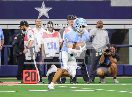 Thumbnail 2 in China Spring vs. Gilmer (UIL Football 4A D2 Finals) photogallery.
