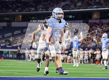 Thumbnail 2 in China Spring vs. Gilmer (UIL Football 4A D2 Finals) photogallery.