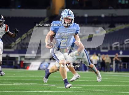 Thumbnail 2 in China Spring vs. Gilmer (UIL Football 4A D2 Finals) photogallery.