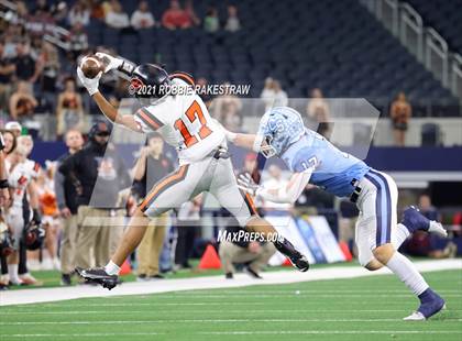 Thumbnail 2 in China Spring vs. Gilmer (UIL Football 4A D2 Finals) photogallery.