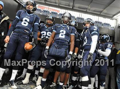 Thumbnail 3 in Pine Creek vs. Valor Christian (CHSAA State 4A Final) photogallery.