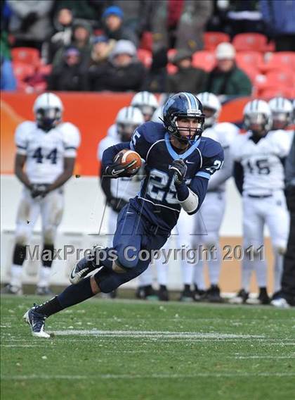 Thumbnail 3 in Pine Creek vs. Valor Christian (CHSAA State 4A Final) photogallery.