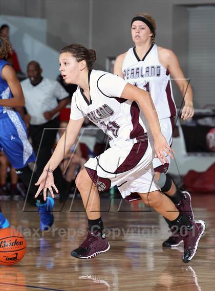 Thumbnail 1 in Mansfield Summit vs. Pearland (McDonald's Texas Invitational) photogallery.