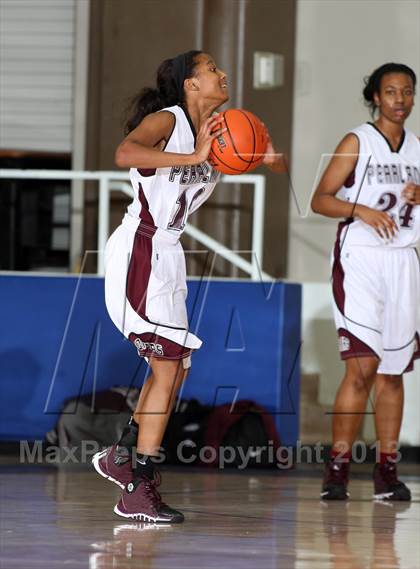 Thumbnail 3 in Mansfield Summit vs. Pearland (McDonald's Texas Invitational) photogallery.
