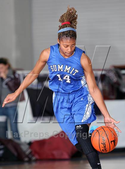 Thumbnail 2 in Mansfield Summit vs. Pearland (McDonald's Texas Invitational) photogallery.