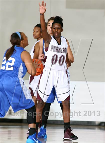 Thumbnail 1 in Mansfield Summit vs. Pearland (McDonald's Texas Invitational) photogallery.