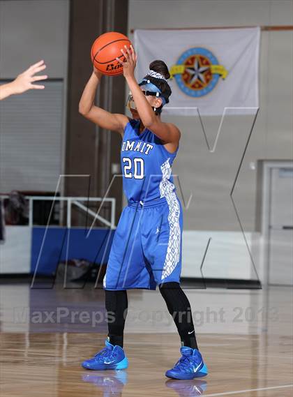 Thumbnail 2 in Mansfield Summit vs. Pearland (McDonald's Texas Invitational) photogallery.