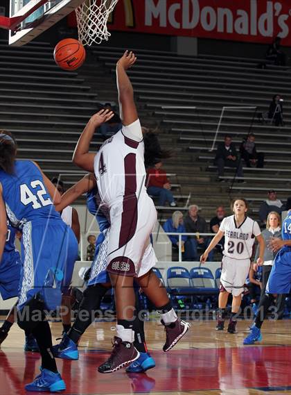 Thumbnail 2 in Mansfield Summit vs. Pearland (McDonald's Texas Invitational) photogallery.