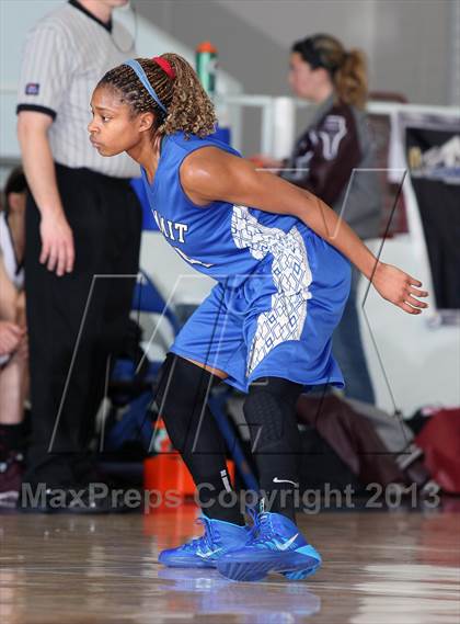 Thumbnail 1 in Mansfield Summit vs. Pearland (McDonald's Texas Invitational) photogallery.