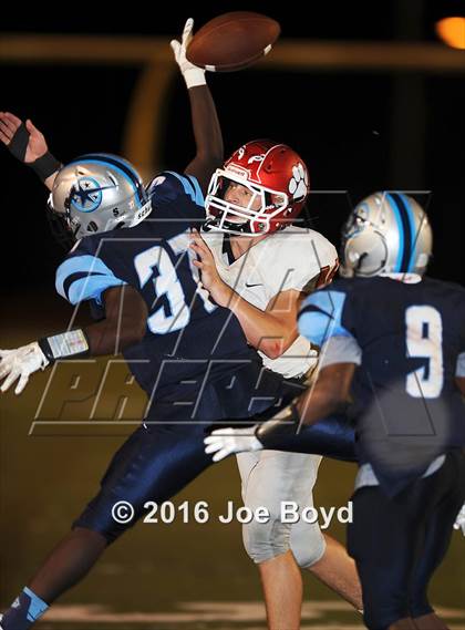 Thumbnail 3 in Grissom @ Lee photogallery.