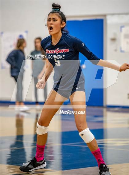 Thumbnail 2 in Steele Canyon vs. Classical Academy photogallery.