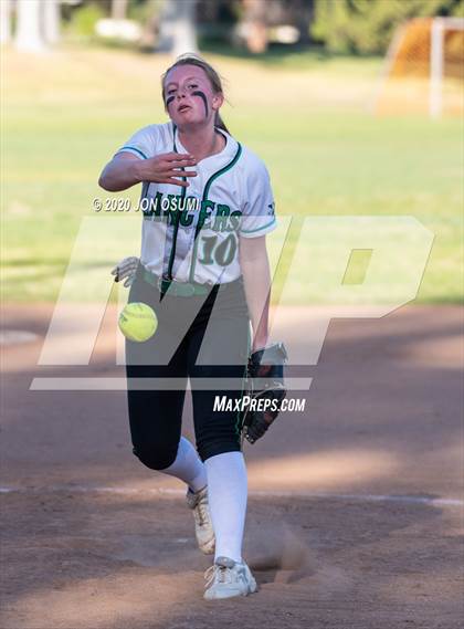 Thumbnail 3 in Foothill Tech @ Thousand Oaks photogallery.