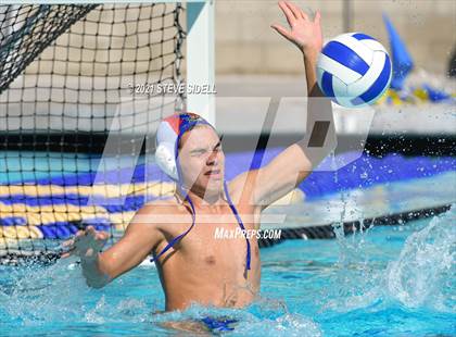 Thumbnail 2 in Grossmont @ La Jolla photogallery.