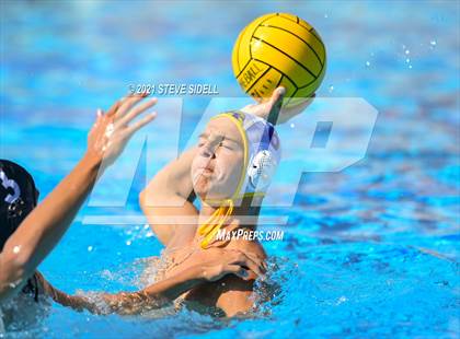 Thumbnail 1 in Grossmont @ La Jolla photogallery.