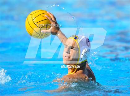 Thumbnail 2 in Grossmont @ La Jolla photogallery.