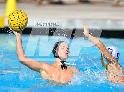 Thumbnail 1 in Grossmont @ La Jolla photogallery.