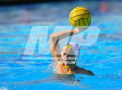 Thumbnail 1 in Grossmont @ La Jolla photogallery.