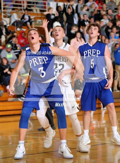 Thumbnail 1 in Lincoln Northeast vs. Creighton Prep photogallery.