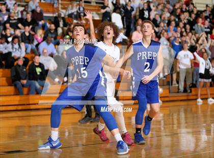 Thumbnail 2 in Lincoln Northeast vs. Creighton Prep photogallery.