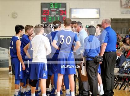 Thumbnail 3 in Lincoln Northeast vs. Creighton Prep photogallery.