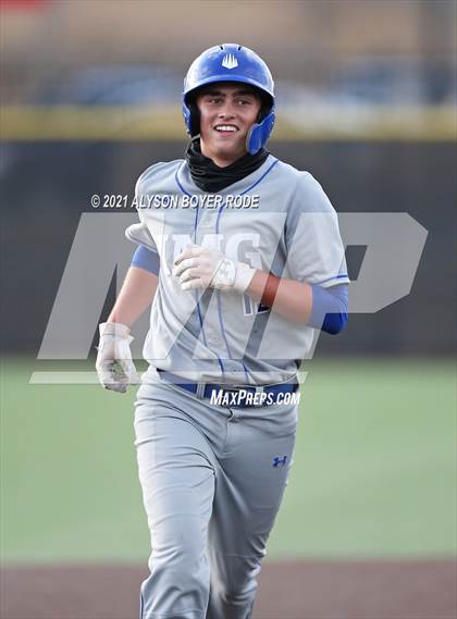 Thumbnail 1 in Bob Jones vs. IMG Academy photogallery.