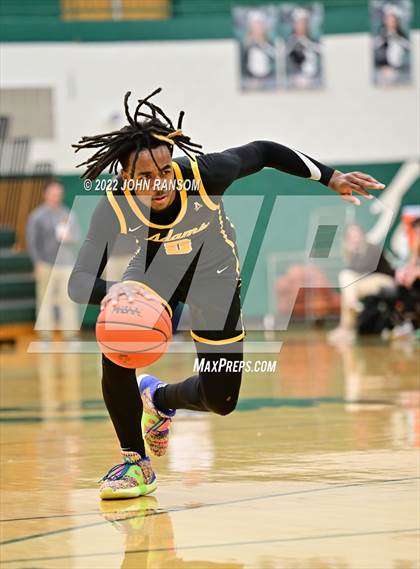 Thumbnail 2 in Clarkston vs. Adams (MHSAA D1 Regional Semifinal) photogallery.