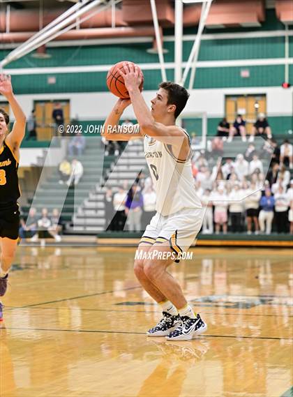Thumbnail 1 in Clarkston vs. Adams (MHSAA D1 Regional Semifinal) photogallery.