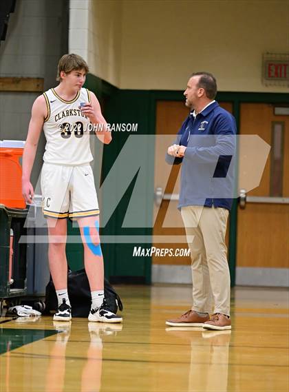 Thumbnail 1 in Clarkston vs. Adams (MHSAA D1 Regional Semifinal) photogallery.