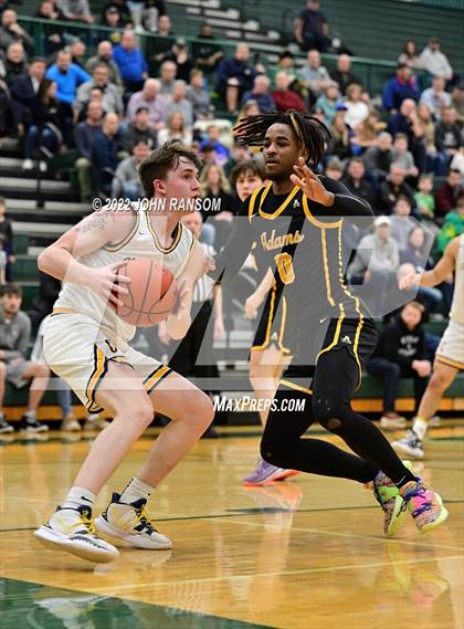 Thumbnail 2 in Clarkston vs. Adams (MHSAA D1 Regional Semifinal) photogallery.