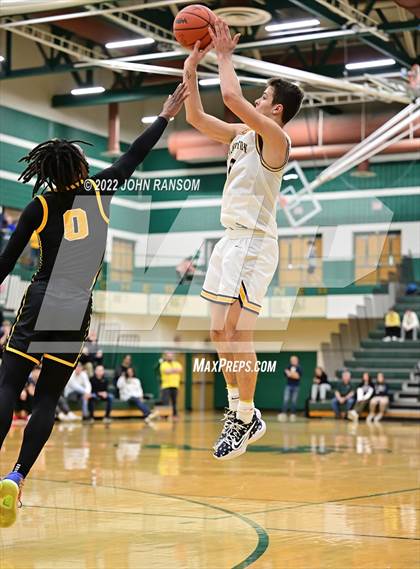 Thumbnail 2 in Clarkston vs. Adams (MHSAA D1 Regional Semifinal) photogallery.