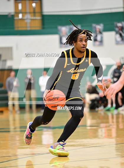 Thumbnail 3 in Clarkston vs. Adams (MHSAA D1 Regional Semifinal) photogallery.