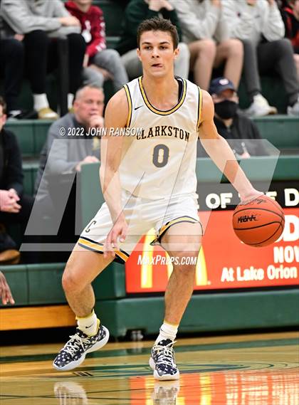 Thumbnail 1 in Clarkston vs. Adams (MHSAA D1 Regional Semifinal) photogallery.