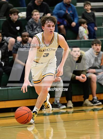 Thumbnail 2 in Clarkston vs. Adams (MHSAA D1 Regional Semifinal) photogallery.