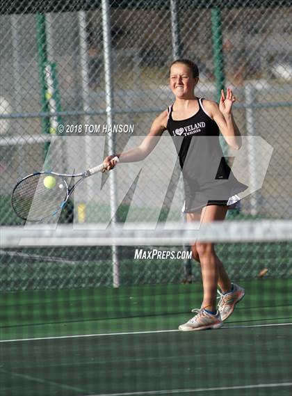 Thumbnail 2 in Thompson Valley vs Loveland photogallery.