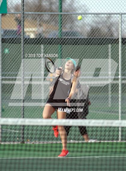 Thumbnail 3 in Thompson Valley vs Loveland photogallery.