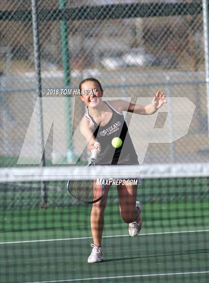 Thumbnail 2 in Thompson Valley vs Loveland photogallery.