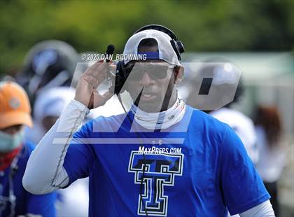 Thumbnail 2 in Trinity Christian @ Knoxville Catholic photogallery.
