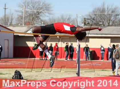 Thumbnail 3 in Southwest Oklahoma Invitational Track Meet  photogallery.