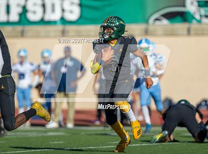 Thumbnail 2 in Patrick Henry vs. University City (CIF SDS D4 Championship) photogallery.