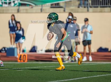 Thumbnail 2 in Patrick Henry vs. University City (CIF SDS D4 Championship) photogallery.