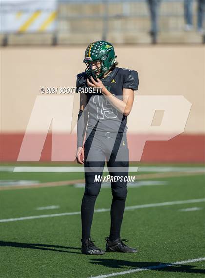 Thumbnail 2 in Patrick Henry vs. University City (CIF SDS D4 Championship) photogallery.