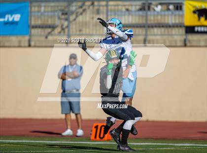 Thumbnail 2 in Patrick Henry vs. University City (CIF SDS D4 Championship) photogallery.